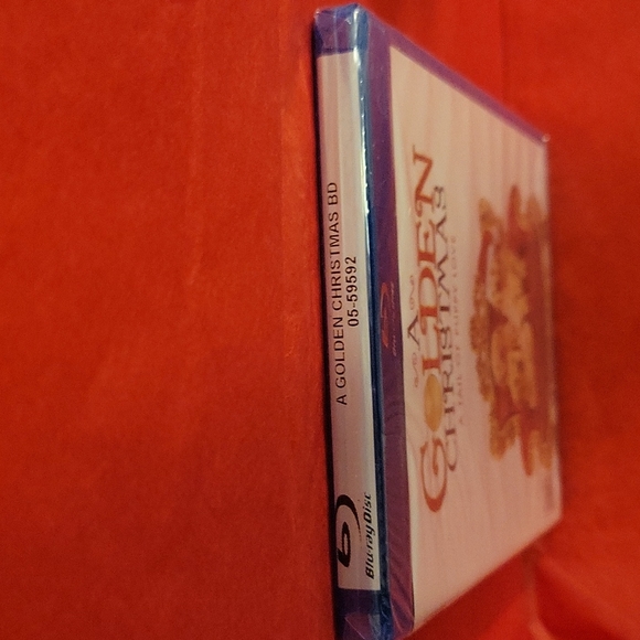 🌲 A Golden Christmas A Tail of Puppy Live Blu-ray disc movie - Picture 3 of 4
